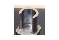 放電パンチ+鏡面磨き