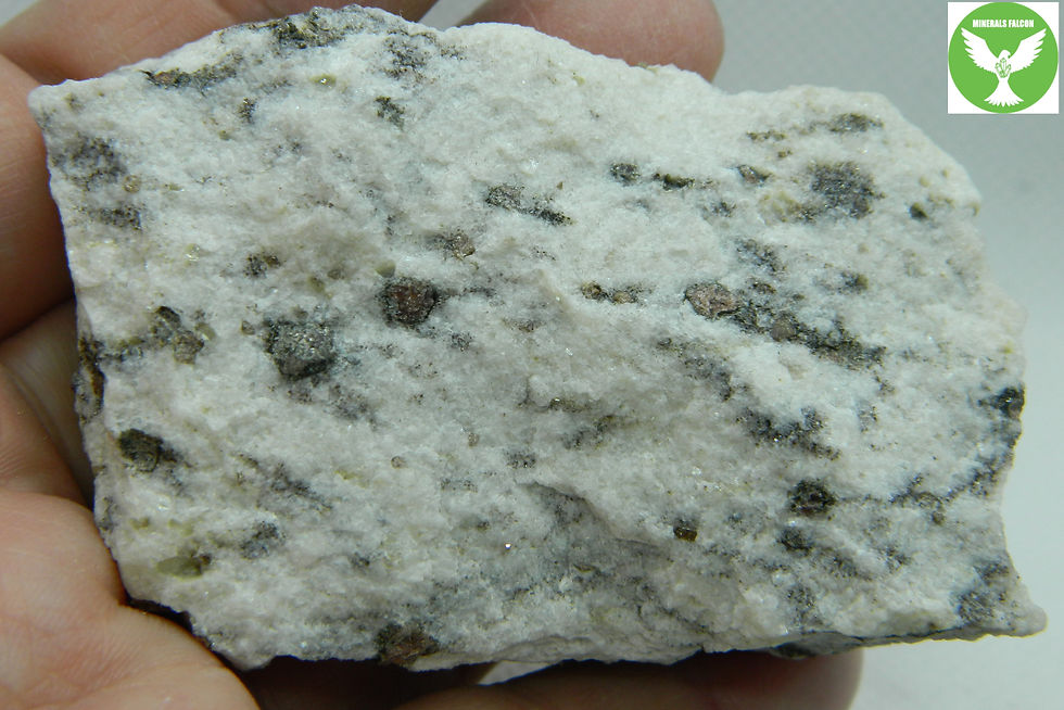 Miniatura: Zirkon, granát Plešovice (Zircon, garnet )