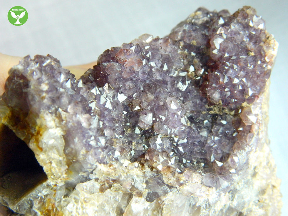 Miniatura: Ametyst - Mýtinka (Eng: Amethyst)