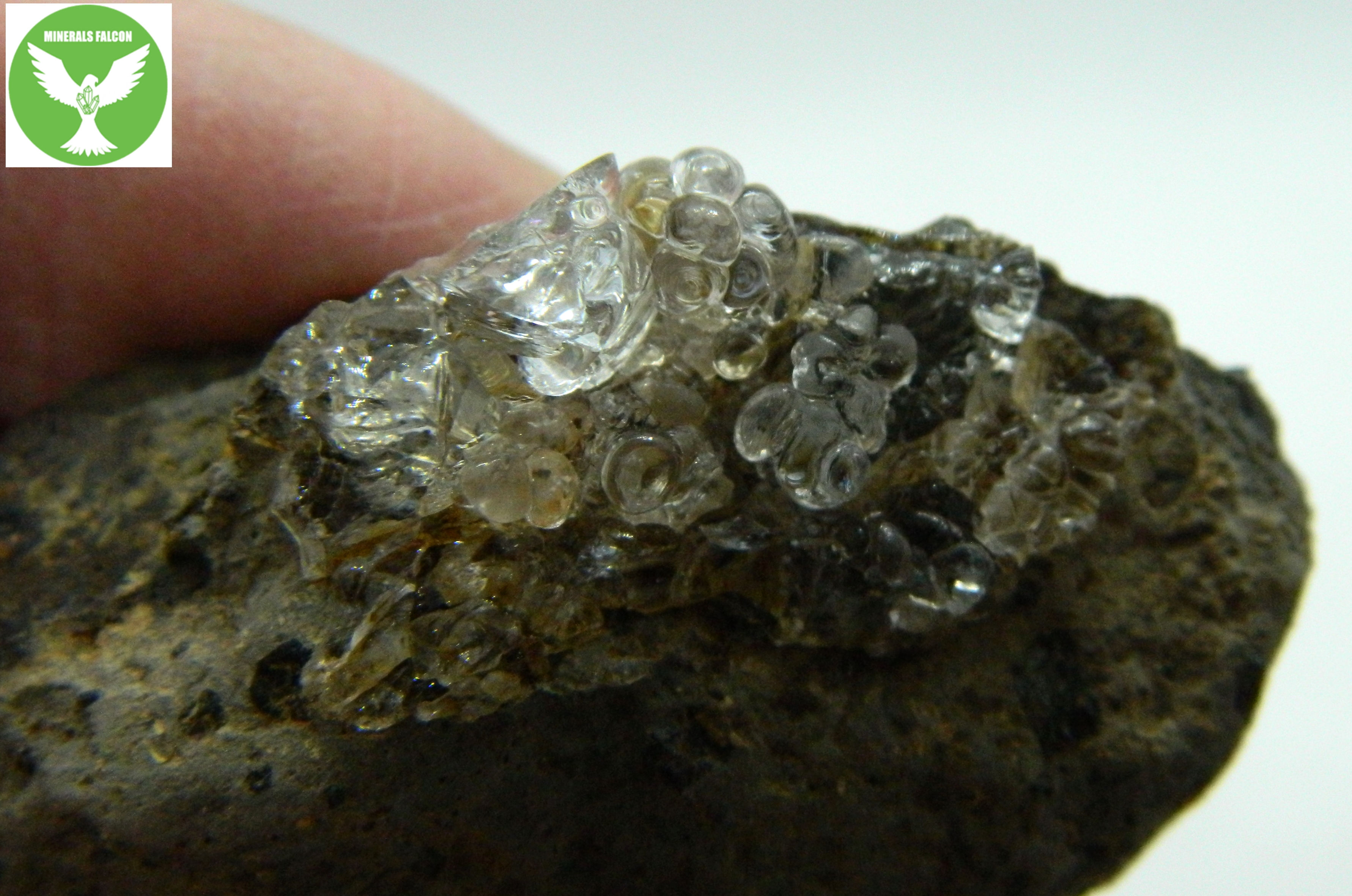 Hyalit - Valeč (Eng: Hyalite)