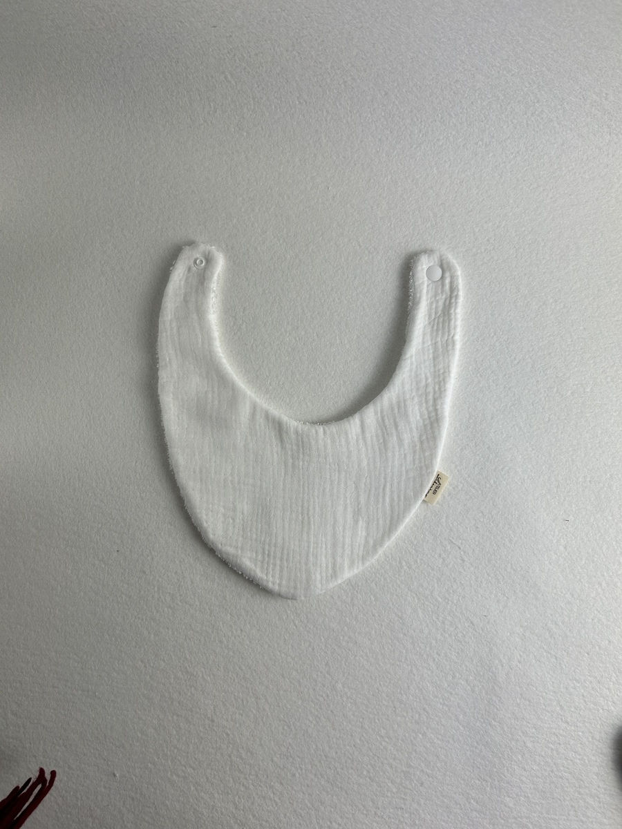 Miniature : Le bavoir bandana - PINGUINOU