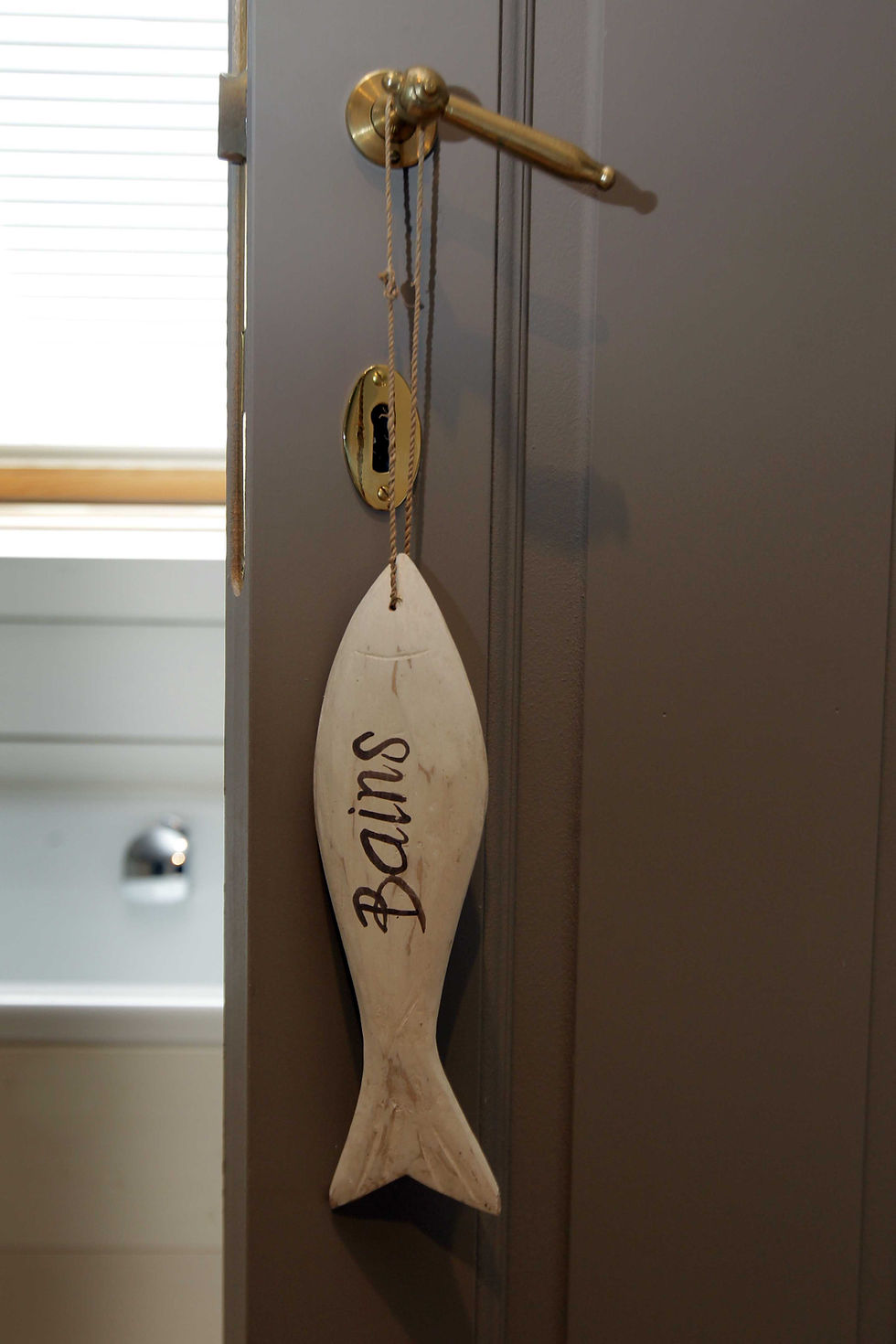 Badkamer met inloopdouche en ligbad