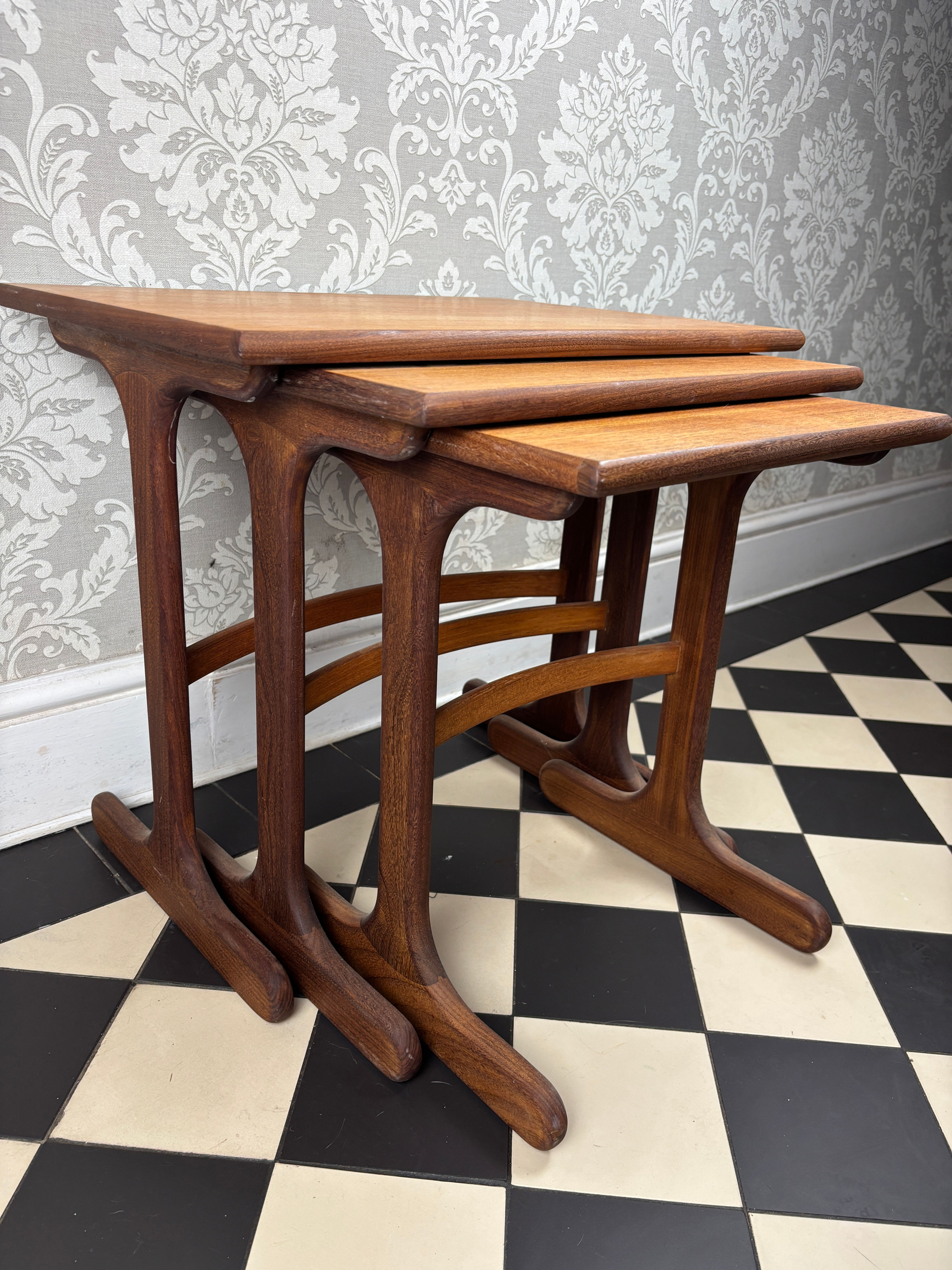 Mid Century Modern Gplan Nest of tables