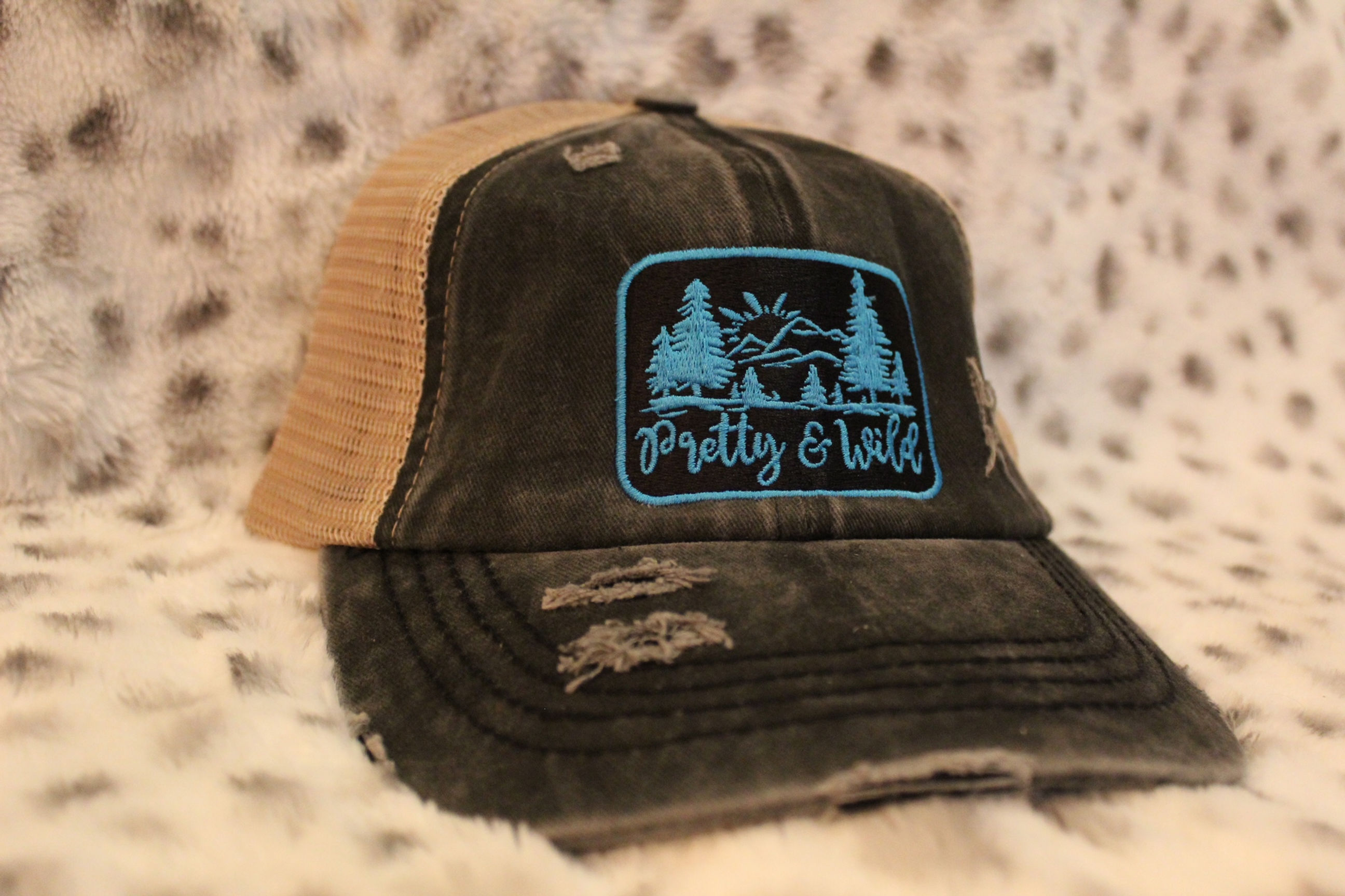 Outdoor Renegade Ladies Ponytail Cap "Pretty & Wild"