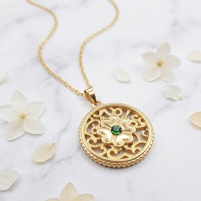 Colar Mandala Olho Grego hipoalergênico disponível em banho de ouro 1 milésimo com verniz protetor