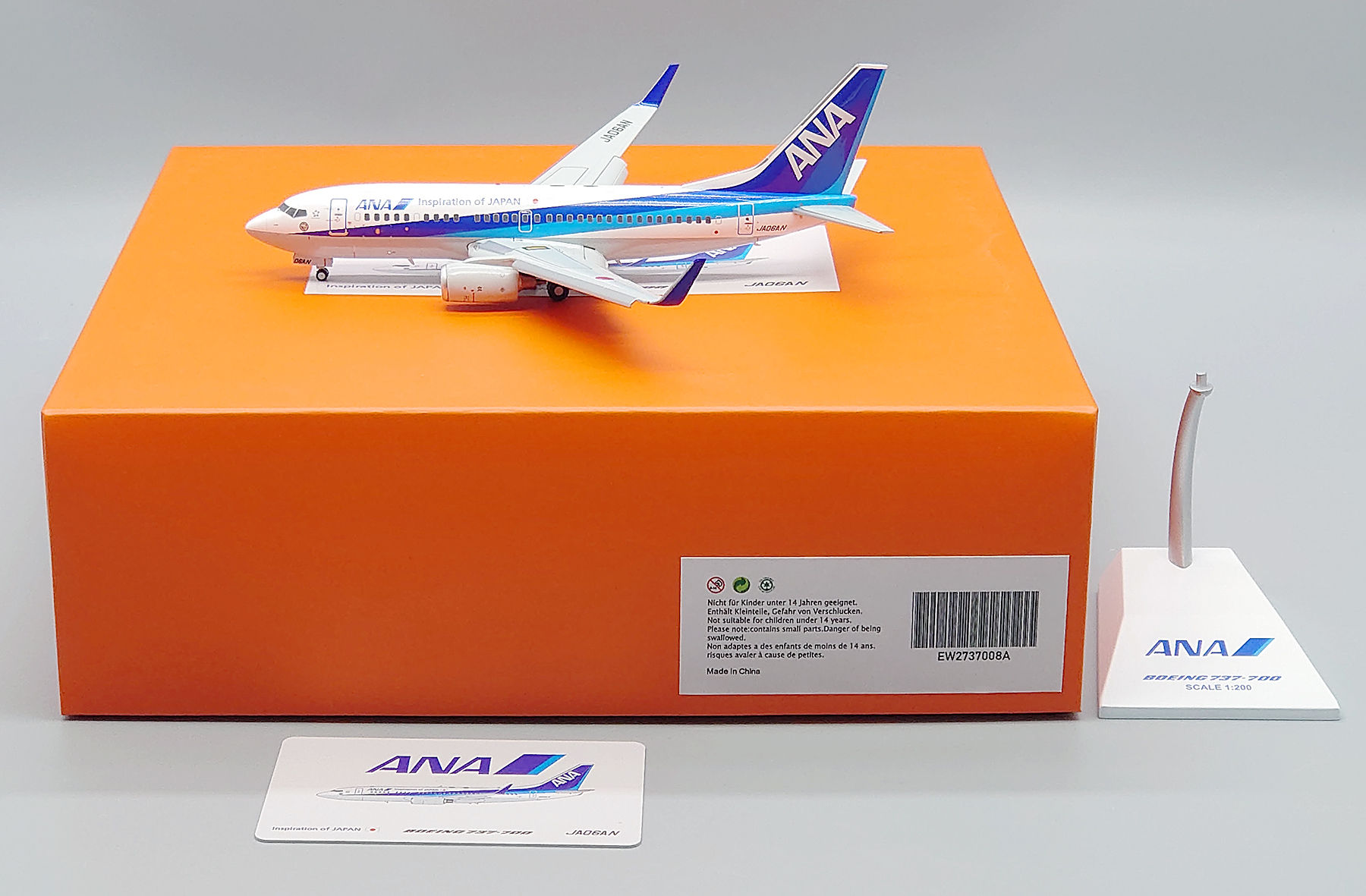 "FLAPS DOWN" ANA B737-700 Reg: JA06AN EW Wings Scale 1:200 Diecast EW2737008A