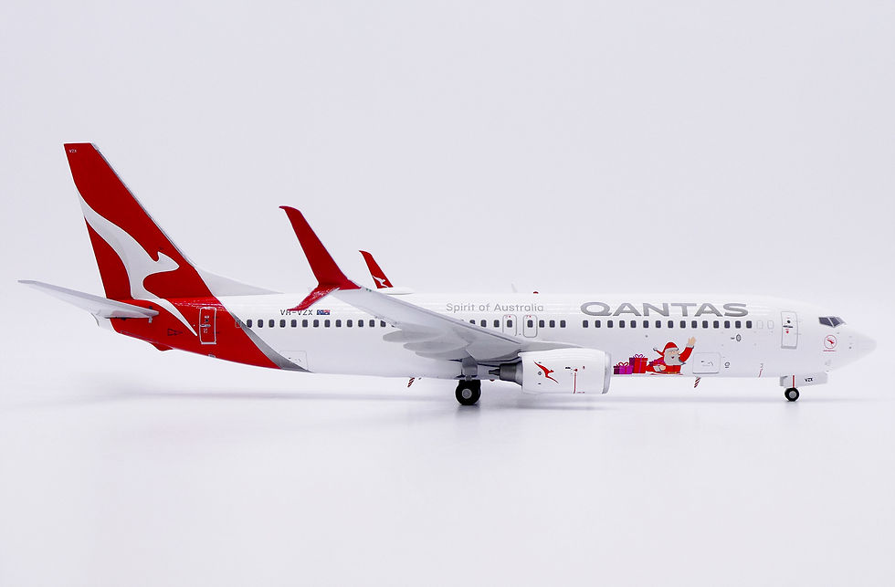 Thumbnail: XX20746 1:200 Qantas B737-800 "NC" "Santa" VH-VZX