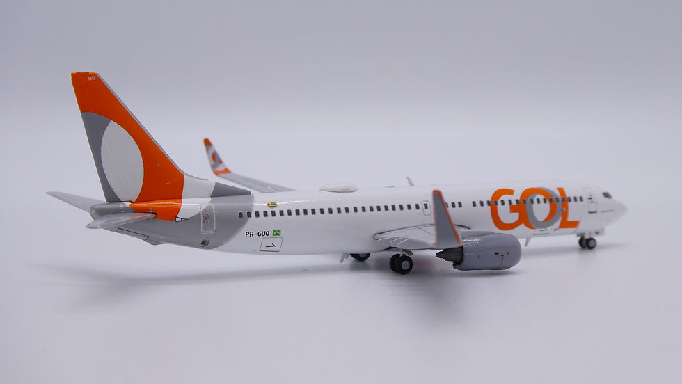 Thumbnail: GOL Linhas Aereas B737-800 Reg: PR-GUQ JC Wings 1:400 Diecast XX40133 (E)
