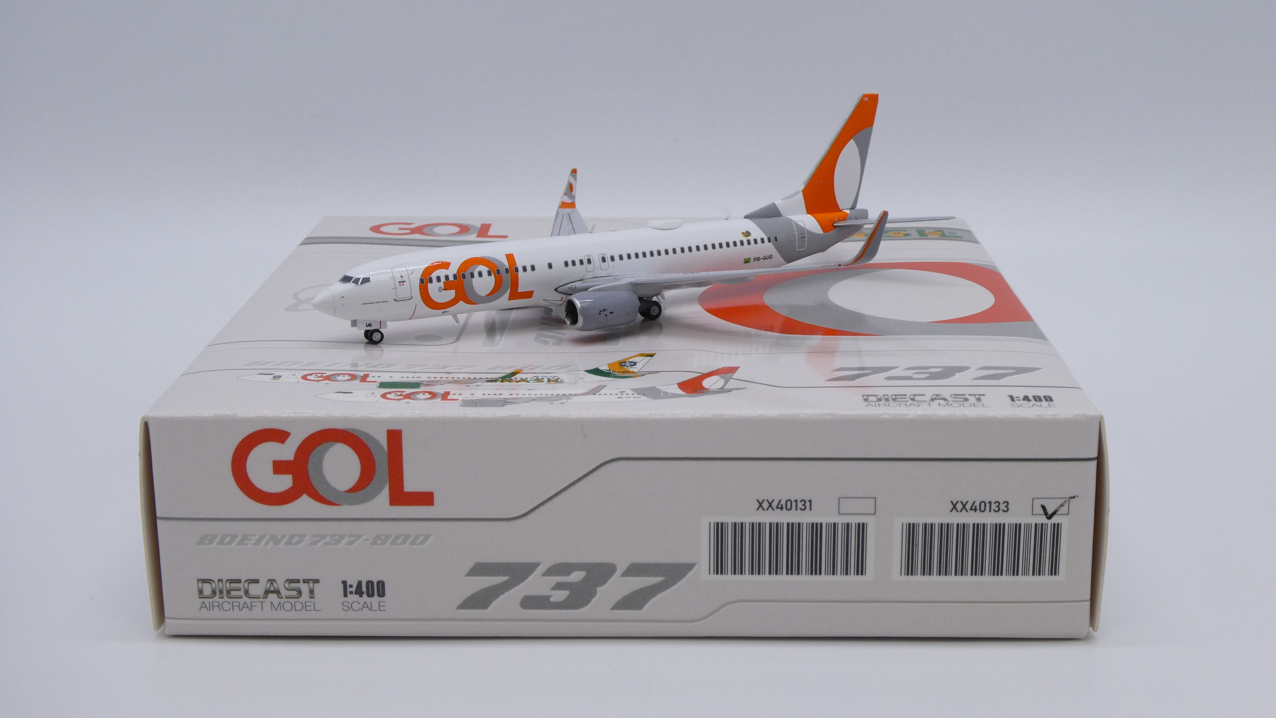 GOL Linhas Aereas B737-800 Reg: PR-GUQ JC Wings 1:400 Diecast XX40133 (E)