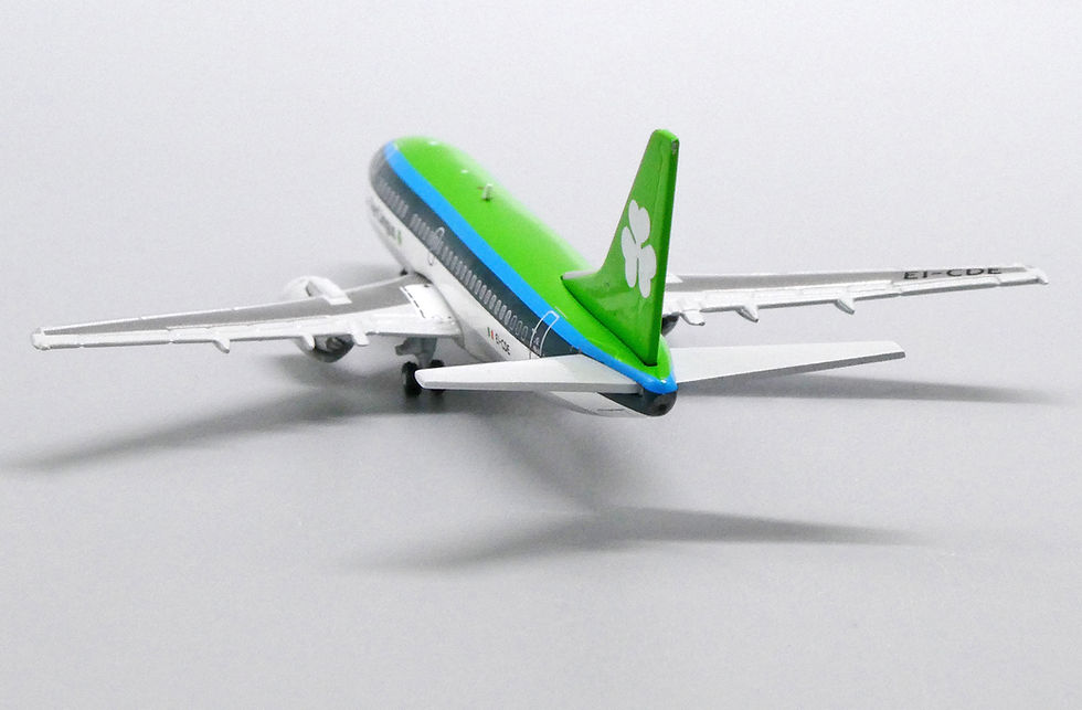 Thumbnail: Aer Lingus B737-500 Reg: EI-CDE JC Wings Scale 1:400 XX4883 (E)