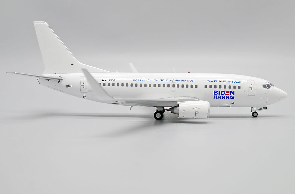 Thumbnail: B737-500 Reg: N732KA JC Wings Scale 1:200 Diecast model XX20096