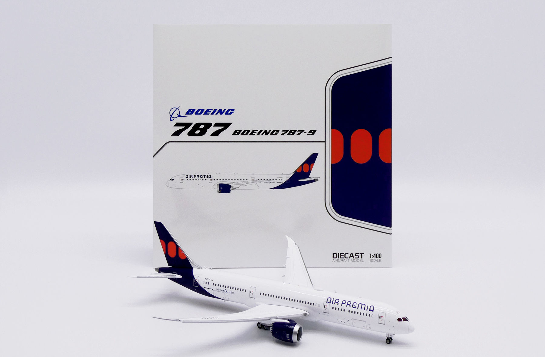 "Flaps Down" Air Premia B787-9 Reg: HL8701 Scale 1:400 Diecast model SA4085A