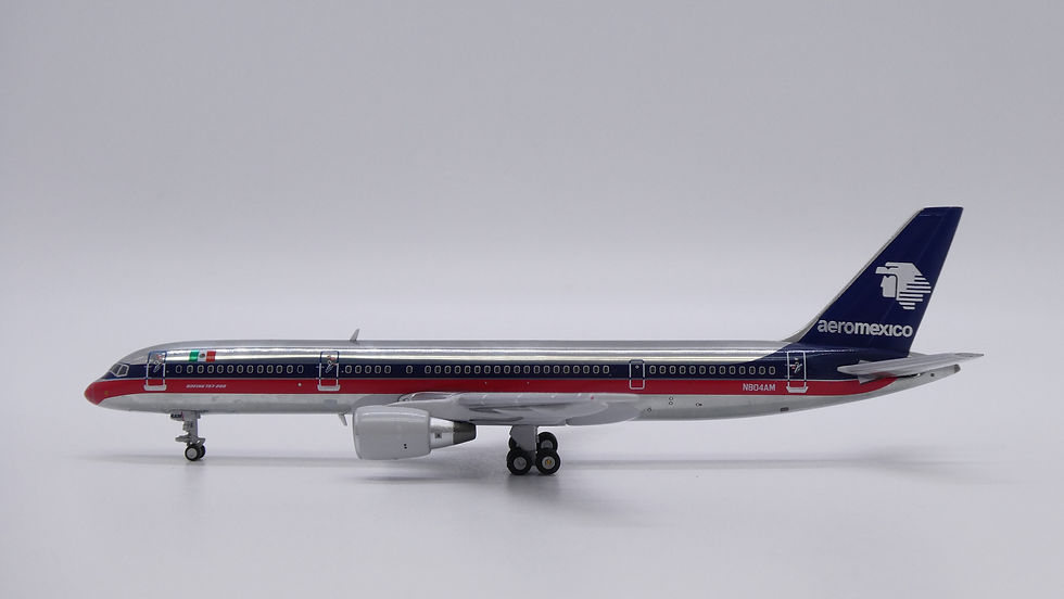 Thumbnail: AeroMexico B757-200 Reg: N804AM "polish" JC Wings 1:400 Diecast XX40020 (E)