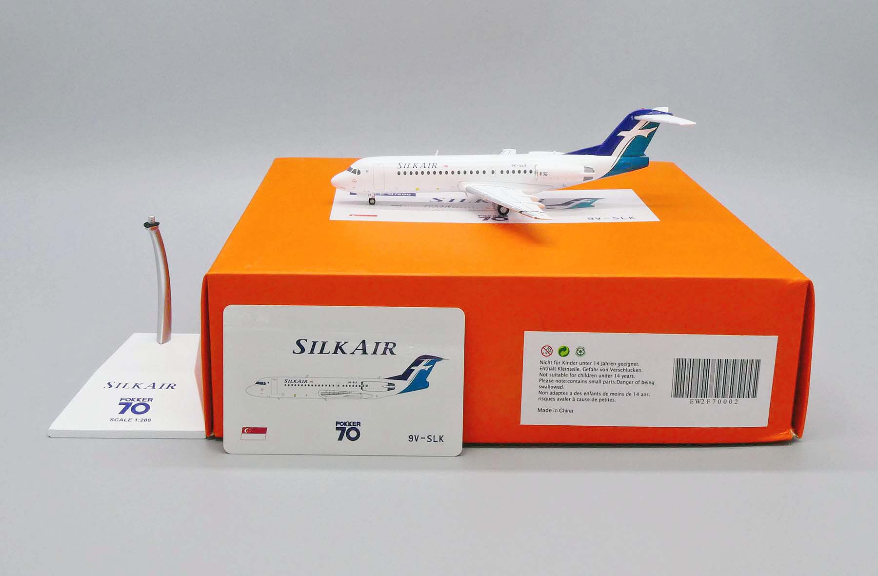 SilkAir Fokker 70 Reg: 9V-SLK EW Wings Scale 1:200 Diecast Model EW2F70002 (E)