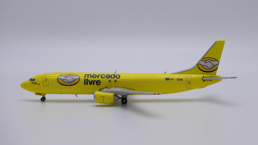 Thumbnail: Mercado Livre B737-400F Reg: PR-SDM JC Wings Scale 1:400 Diecast XX4903 (E)