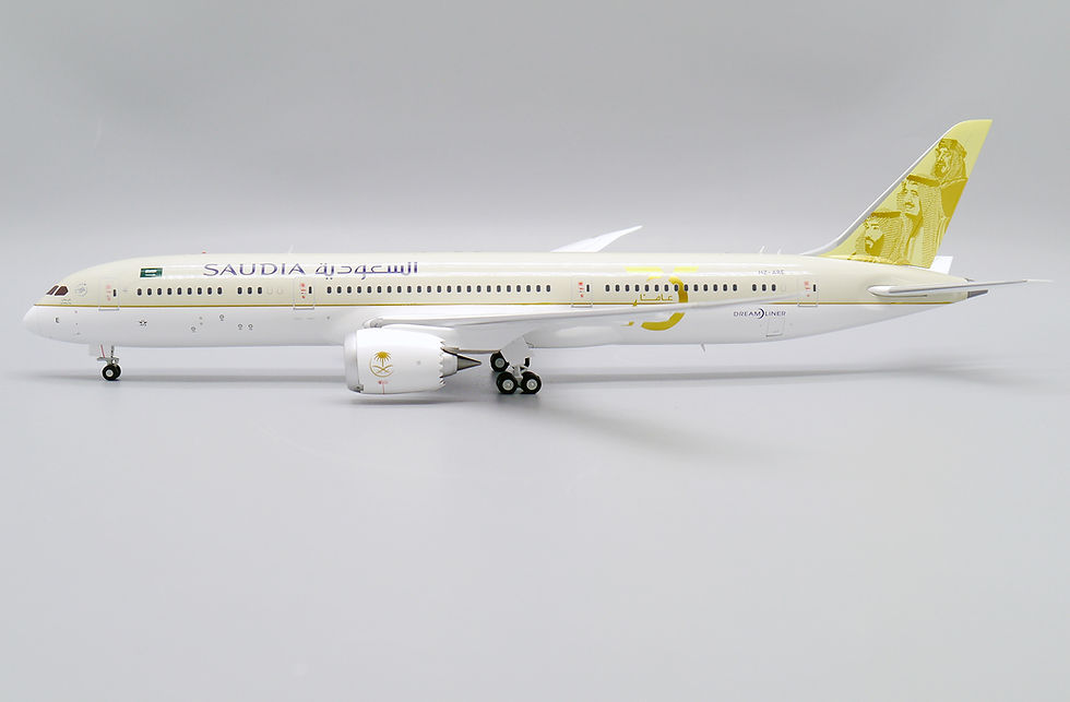 Thumbnail: “Flaps Down” Saudi B787-9 Reg: HZ-ARE JC Wings Diecast Scale 1:200 LH2337A (E)