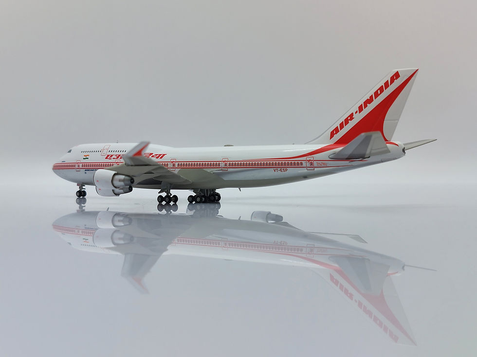 Thumbnail: Air India B747-400 Reg: VT-ESP "polish" 1:400 JC Wings Diecast XX40034 (E+)