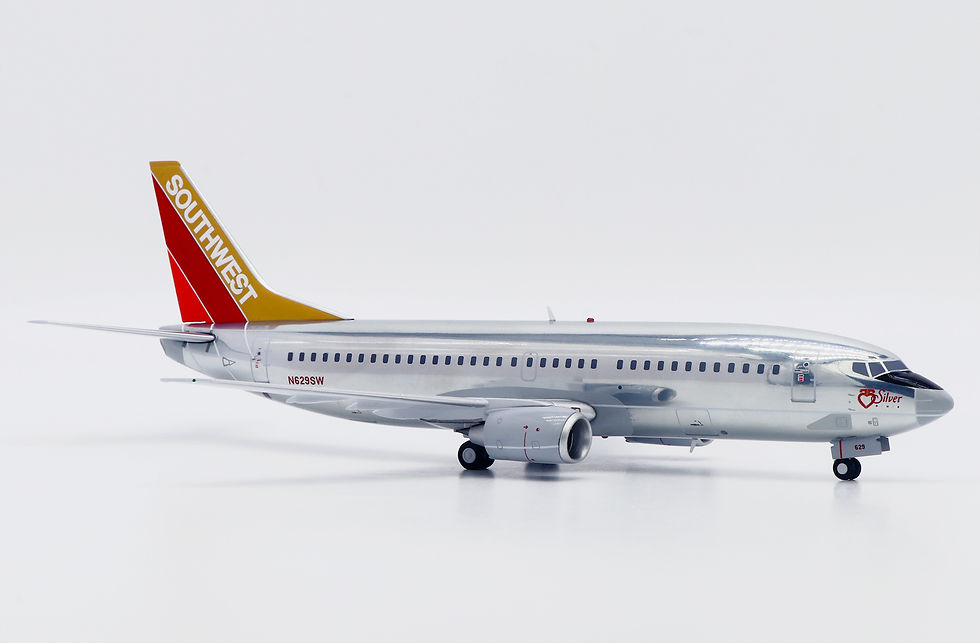 Thumbnail: XX20582 1:200 Southwest Airlines B737-300 "Silver One" "Polished" N629SW