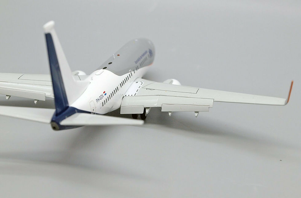 Thumbnail: “Flaps Down” Government of the Netherlands B737-700(BBJ) PH-GOV 1:200 LH2307A