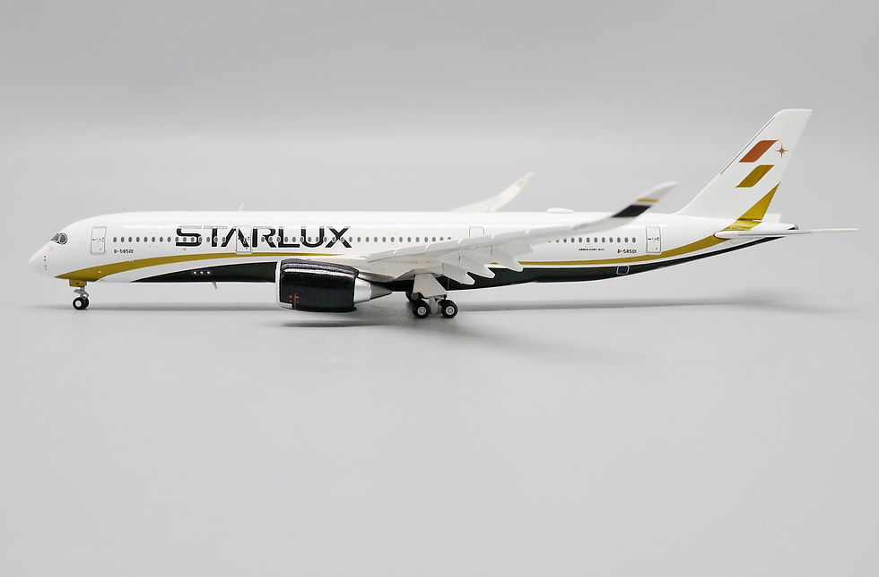 Thumbnail: “Flaps Down” Starlux A350-900XWB Reg: B-58501 EW Wings 1:400 Diecast EW4359007A