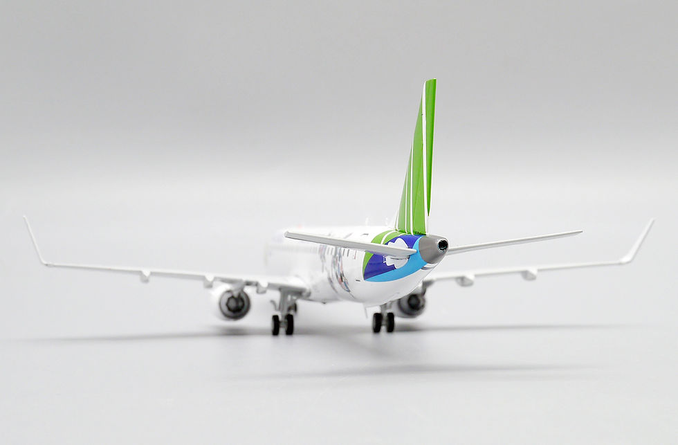 Thumbnail: Bamboo Airways EMBRAER 190-200LR Reg: OY-GDB JC Wings 1:200 Diecast XX20078 (E+)