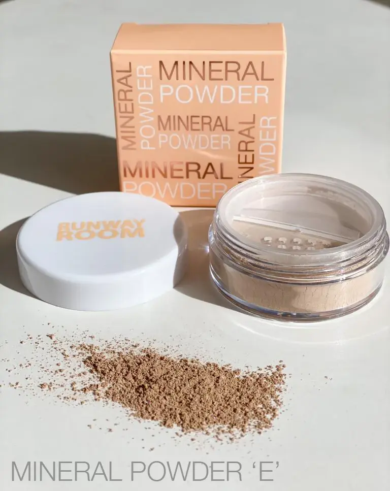 Thumbnail: MINERAL LOOSE POWDER FOUNDATION