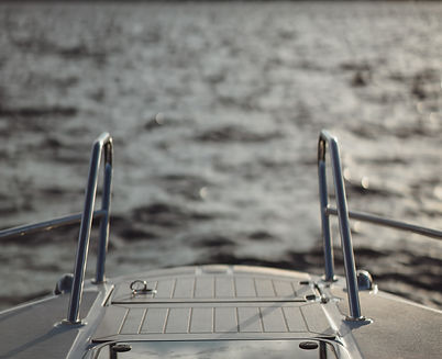 detalhes-do-iate-deck-reflexo-do-ceu.jpg