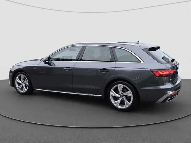 Audi A4 Avant 40 TDI quattro – Der vielseitige Kombi aus Straubing