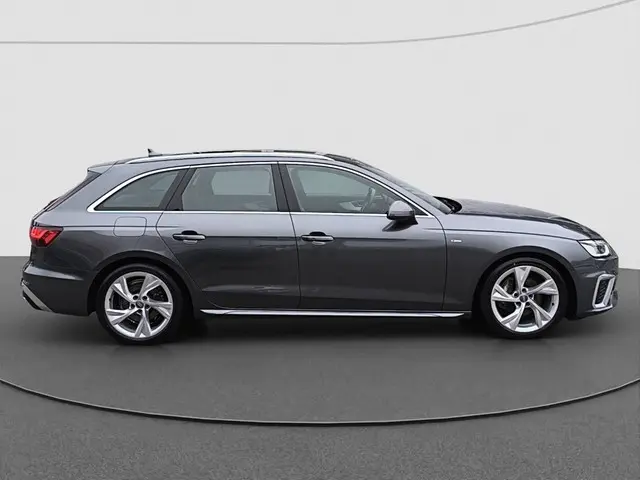 Audi A4 Avant 40 TDI quattro – Der vielseitige Kombi aus Straubing
