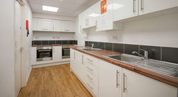 cambridge-terrace-large-kitchen 005