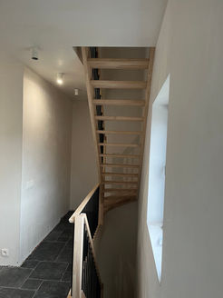 Struyf - houten wenteltrap