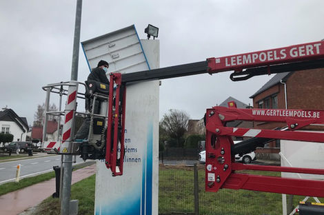 reclamepaneel plaatsen.jpg