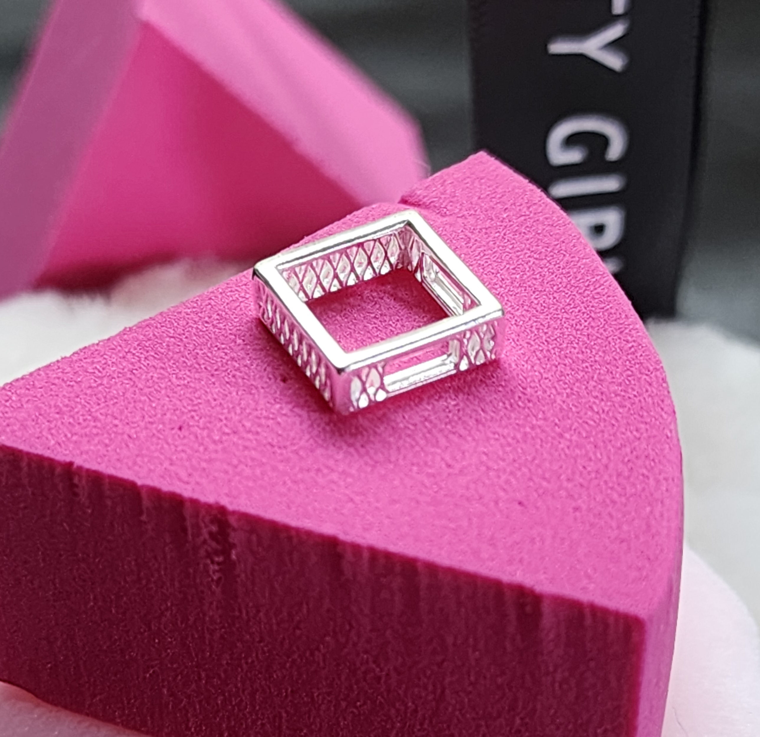 Dije cubic cuadrado PLATA 925