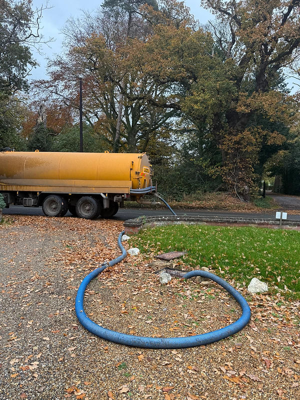 WhatsApp Image 2025-11-10 at 12.23.19_09b01073.jpg