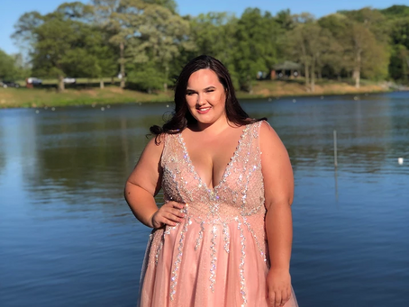 Prom Dress Shopping for Plus-Size Girls