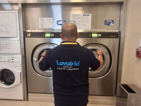 Lavatrici Group: Tu Aliado Estratégico en Maquinaria de Lavandería Industrial