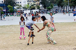 Oficina, perna de pau, aulas de perna de pau, perna-de-pau, pernalta, Rio de Janeiro