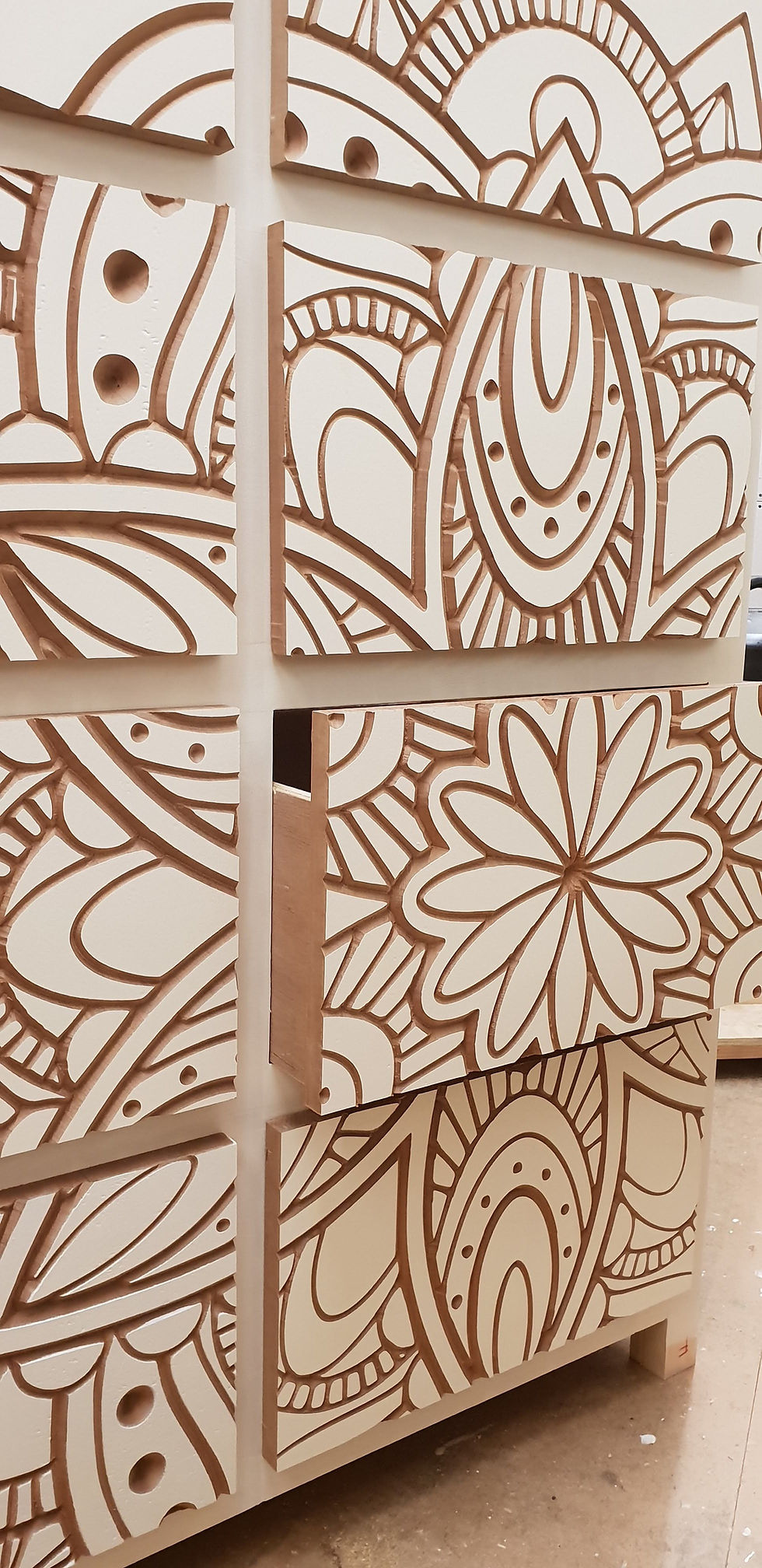 Mandala Chest of drawers