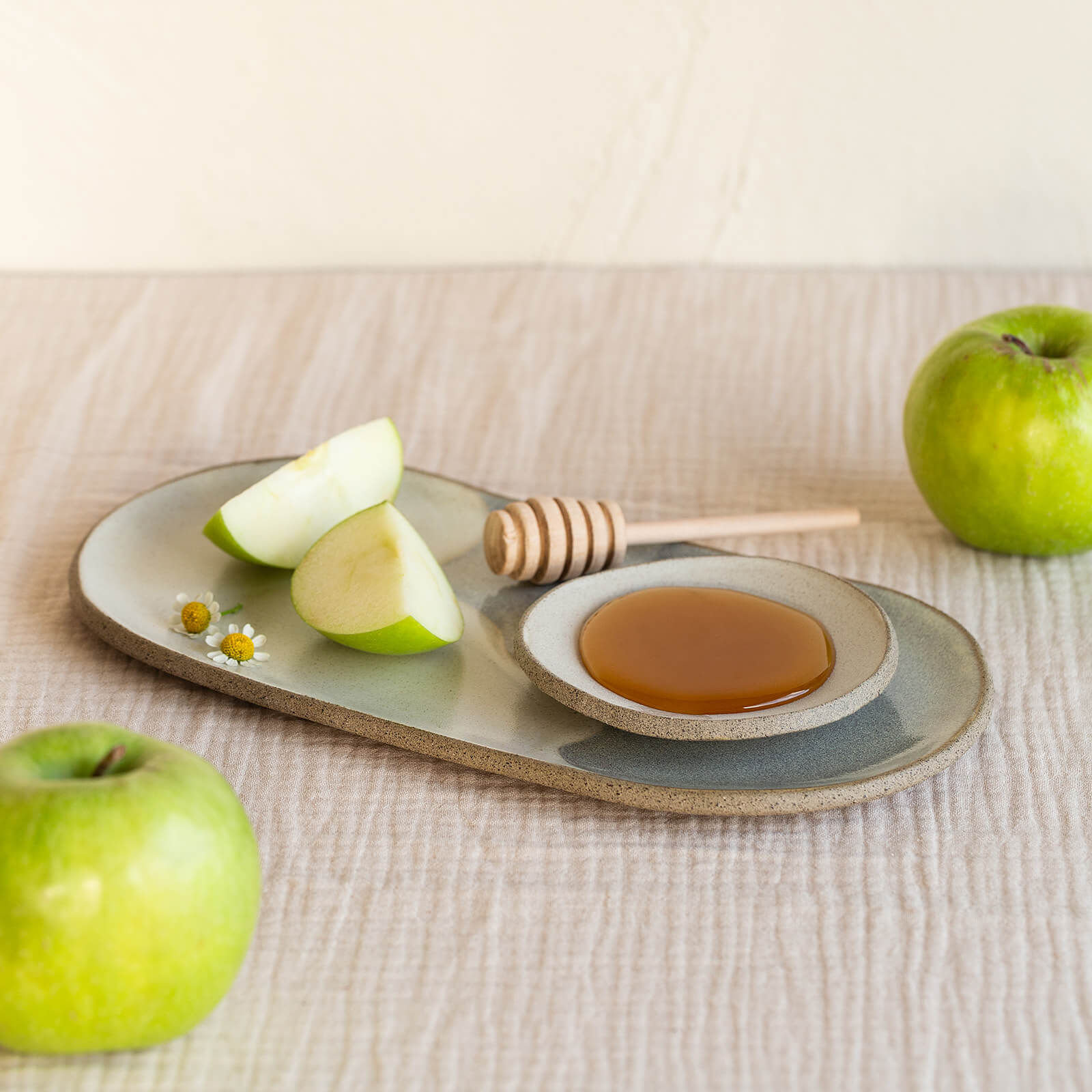 סט תפוח בדבש - קולקציית כנרת |מארזי חג מקרמיקה