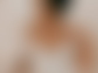 A bride with a Bridal spray tan done by sexy visage