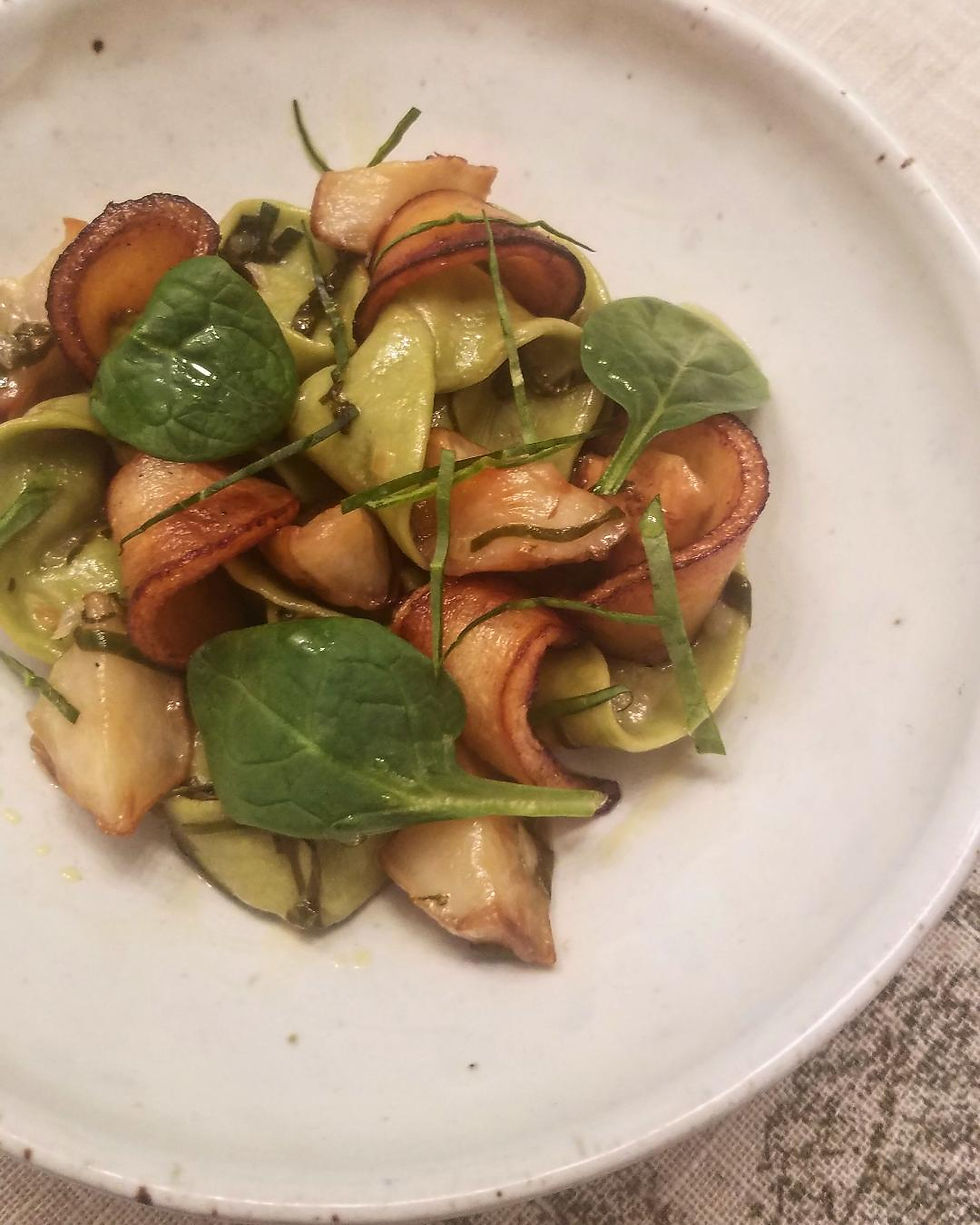 sunchoke/apple/spinach