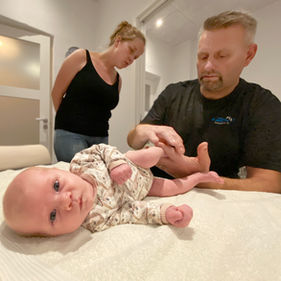 babymassage, babymassør, mavemassør til baby, behandling til baby, urolig baby