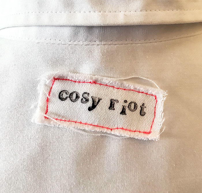 Miniaturbild: Unique shirt by Cosy Riot, free motion sewing, preloved, alternative design, Avantgarde fashion, modern punk style, unisex