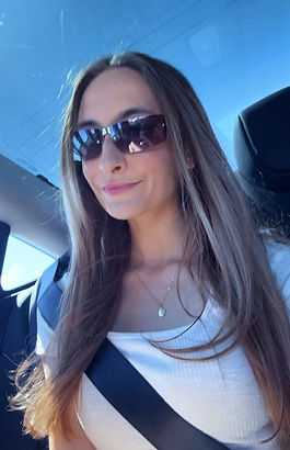 25 year old woman in sunglasses