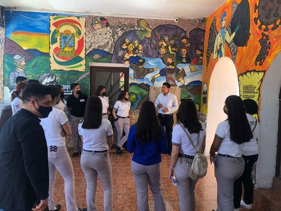 Sostiene encuentro Dirección del Cobach con alumnos en Aquiles Serdán