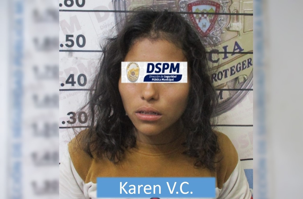 Se atoró en ducto cuando aparentemente intentaba robar