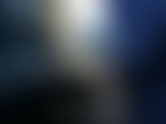 Roban pertenencias y dinero de su auto en estacionamiento de Walmart Periférico