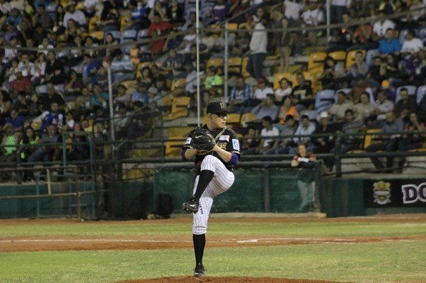 Gana Dorados el primero de la serie ante Venados de Madera