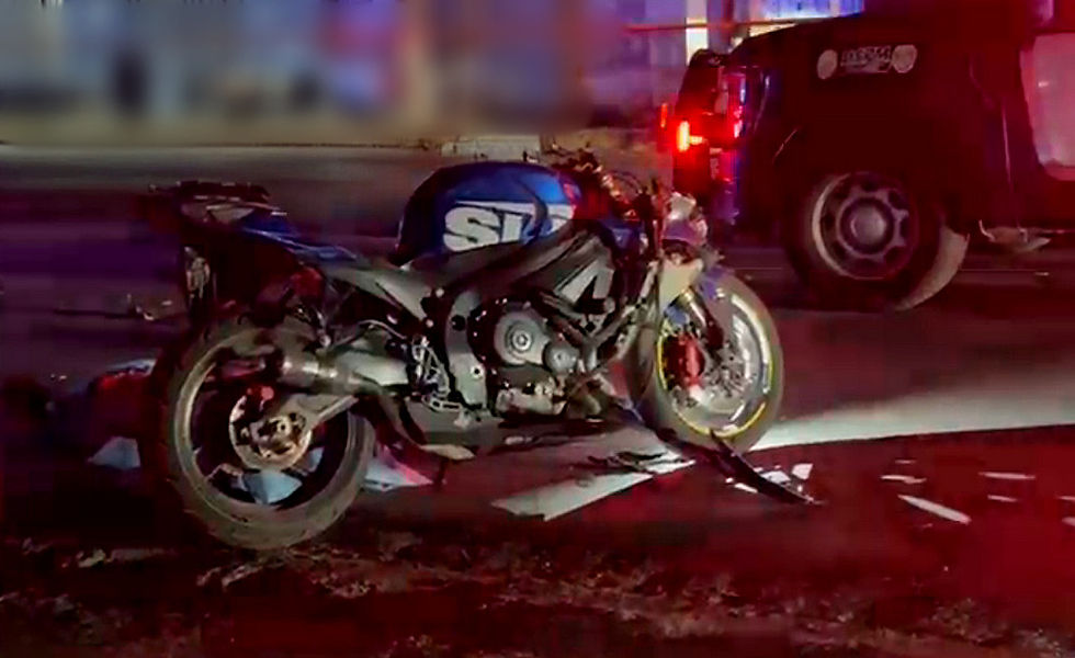 ¡Tragedia en el Lombardo Toledano! Motociclista impacta contra una camioneta y muere; conductor se da a la fuga
