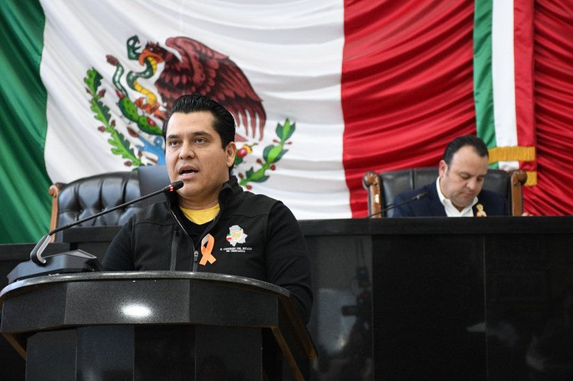 Diputado Roberto Carreón